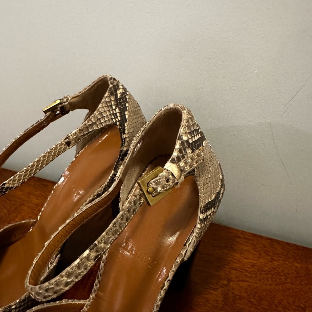 Bally Heels - Picture 6 of 11